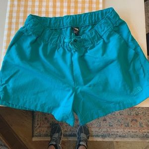 Medium north face shorts